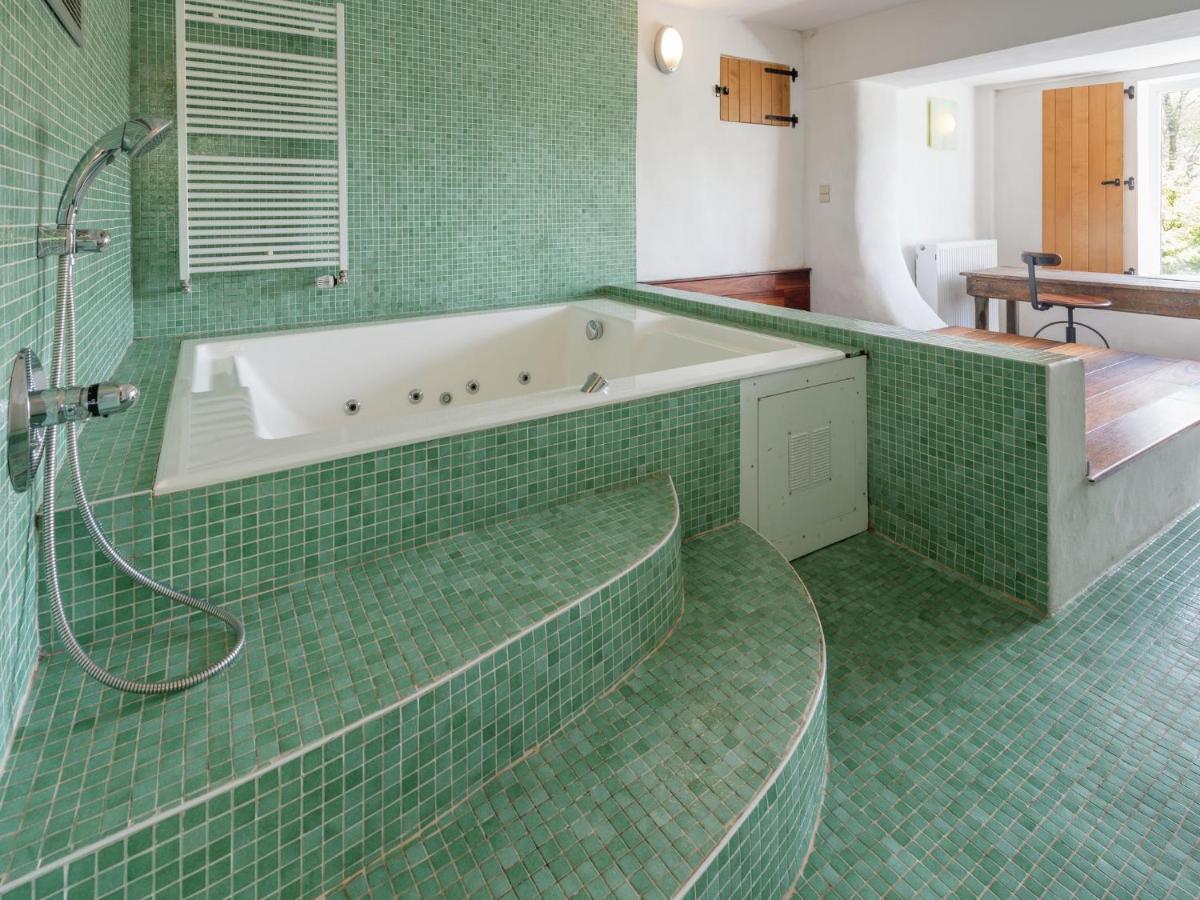 Beautiful Holiday Home In Redu With Whirlpool Exterior foto
